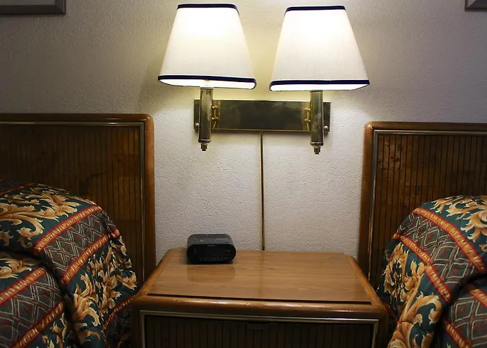 Starlite Motel 2*
